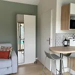 Διαμέρισμα Vue Piscine Au Calme Pres Des Vignes