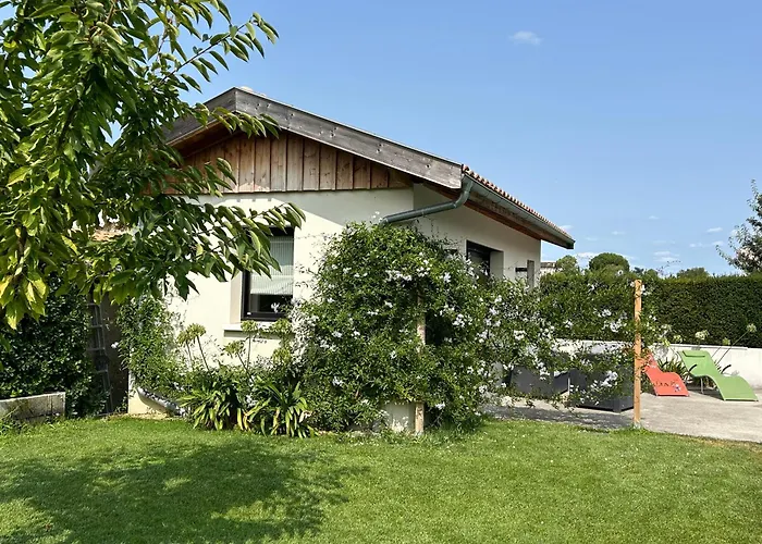 Vue Piscine Au Calme Pres Des Vignes * Pessac